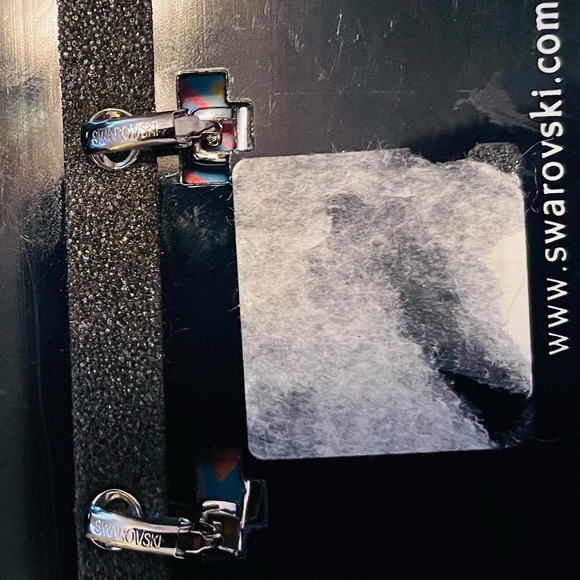 Swarovski Clip-On Earrings - Picture 2 of 3